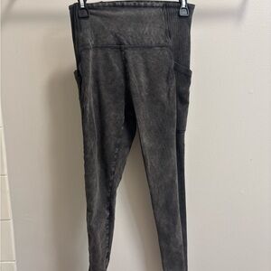 Aerie Distressed Black High-Rise Pocket Leggings Size M